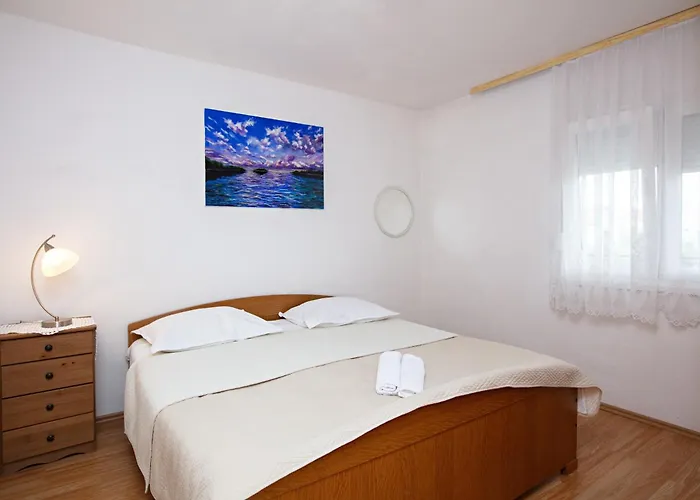 With Parking Space - 22143 * Rogoznica (Sibenik-Knin)